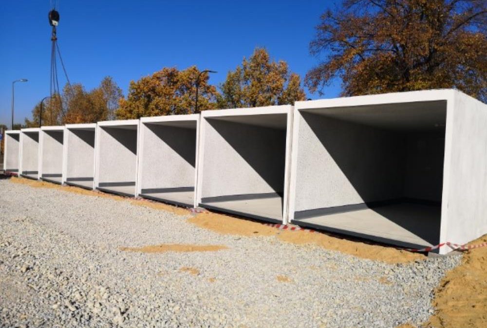 Jak zabezpieczyć samochód na terenach górniczych? Wybór odpowiedniej konstrukcji garażu ma kluczowe znaczenie