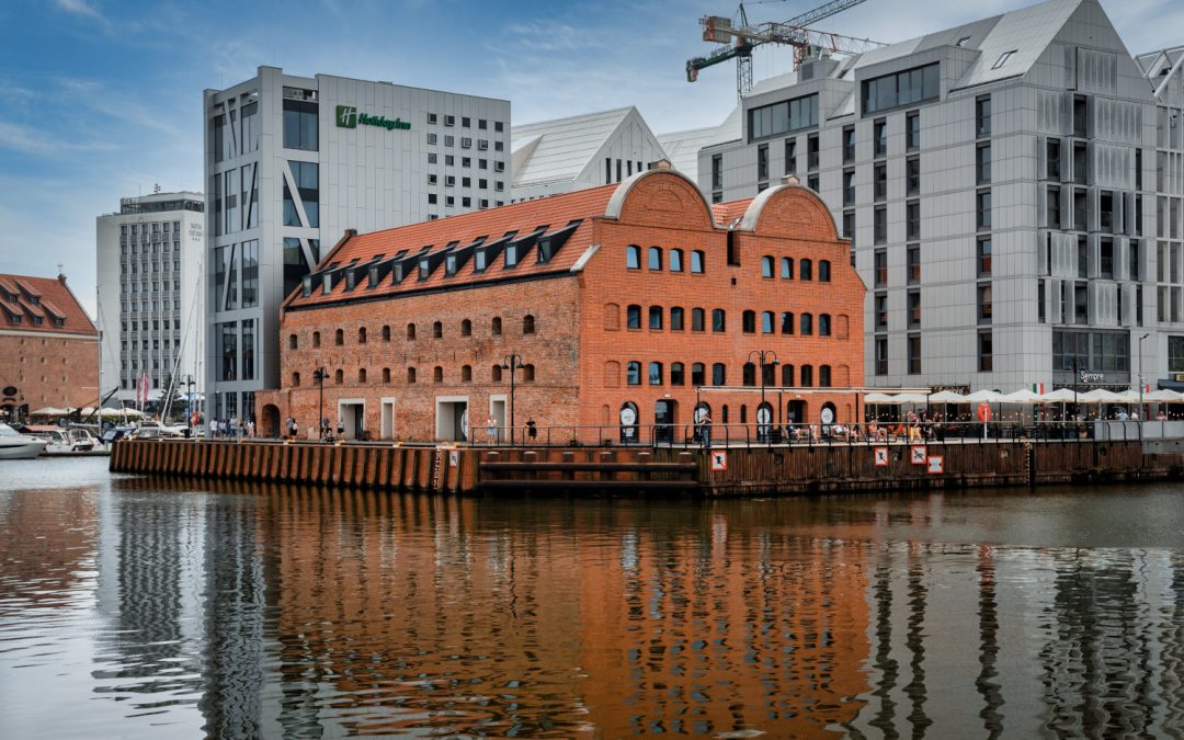 Gdańsk: zamieszkać w centrum czy na obrzeżach? Co bardziej się opłaca rodzinie